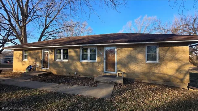 $230,000 | 300-302 Hazel Street, Buckner, MO 64016