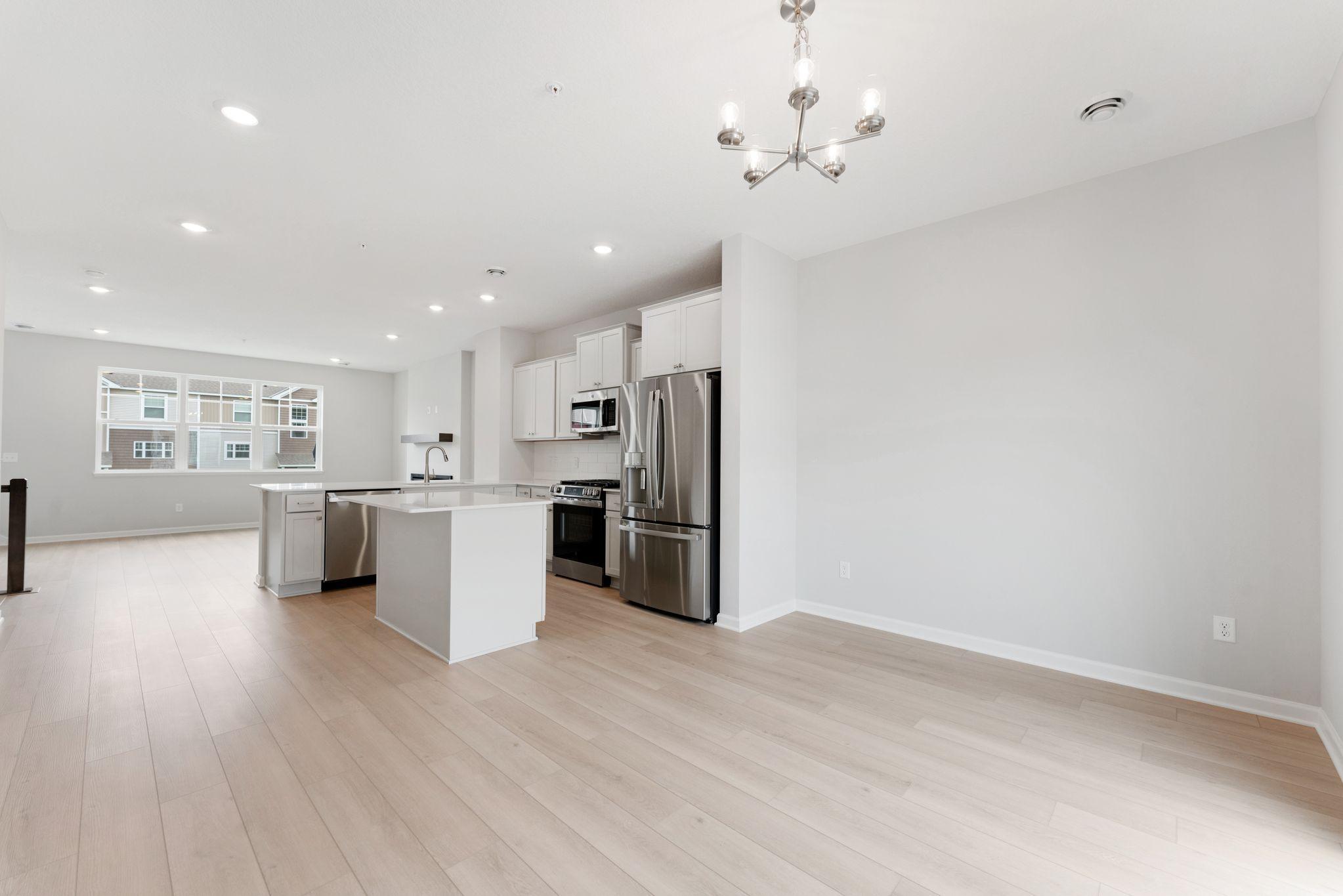 14590 Rhinestone St N West Ramsey, MN 55303 - Photo 4 of 33