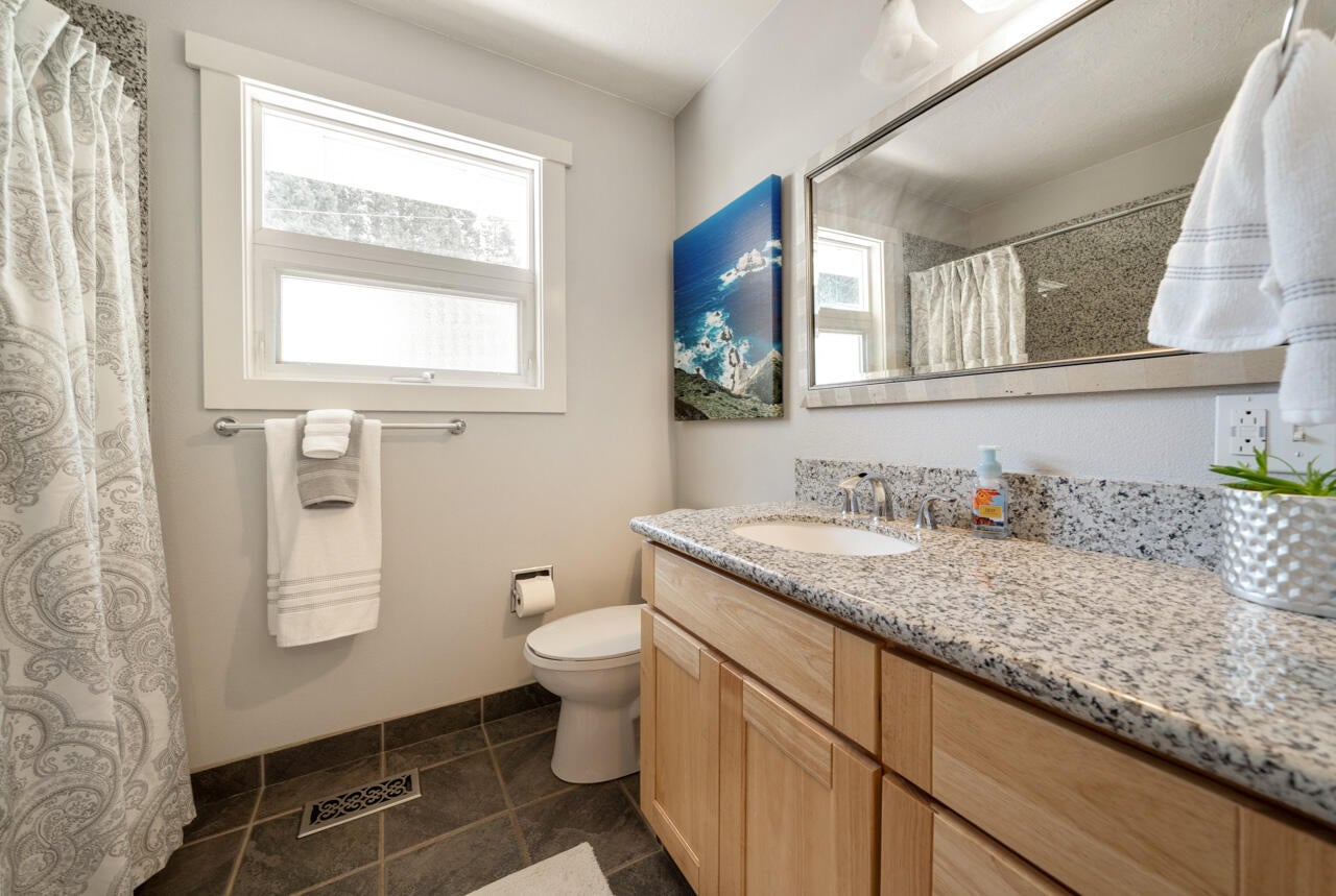2076 Davis Road South Salem, OR 97306 - Photo 34 of 52 2076-Davis-Rd-S-34