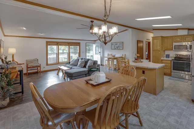 $2,100 | 18005 Marina Way, Garrison, MN 56450