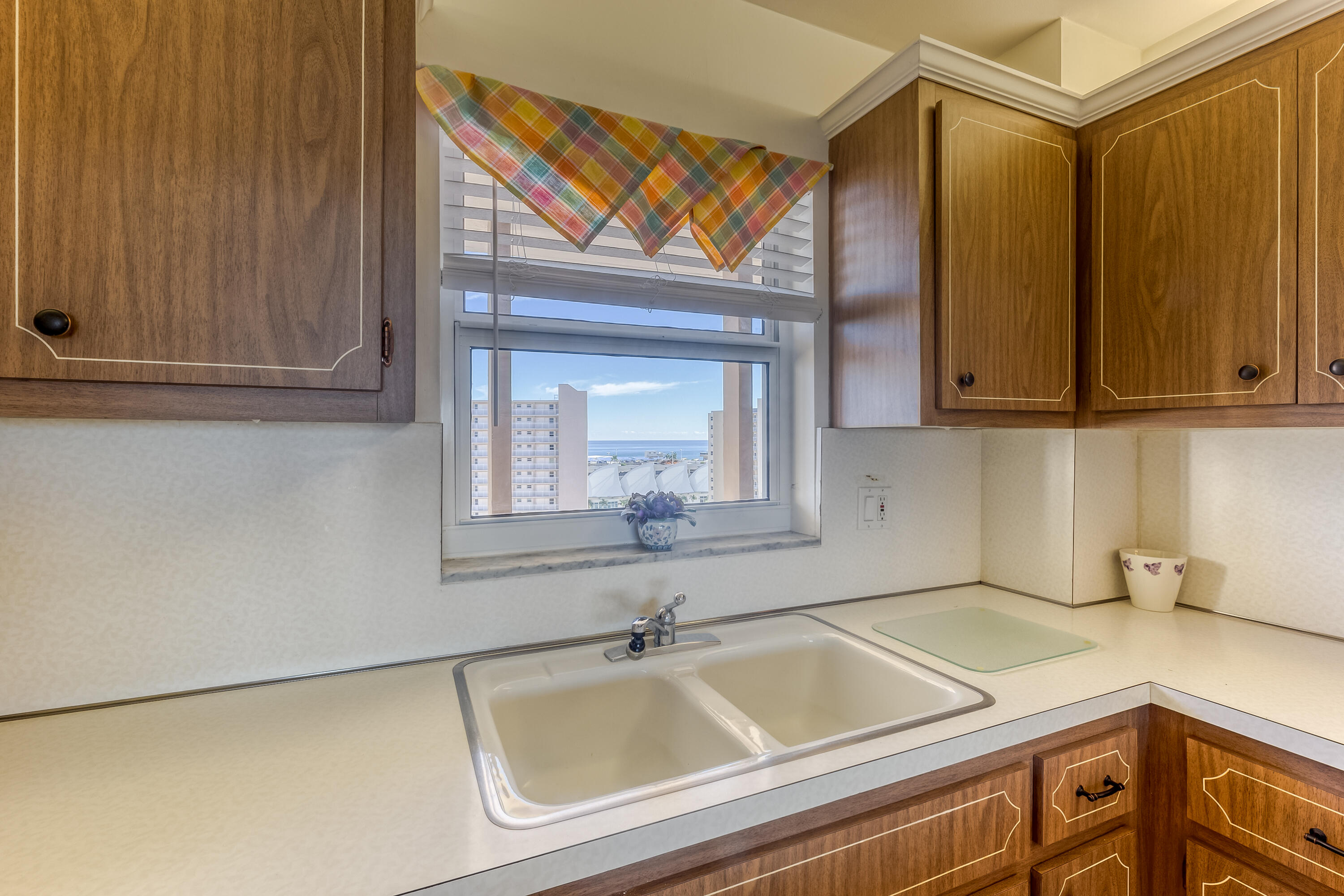 303 North Riverside Drive, Unit PH5 Pompano Beach, FL 33062 - Photo 29 of 46 Ocean Views from Kitchen