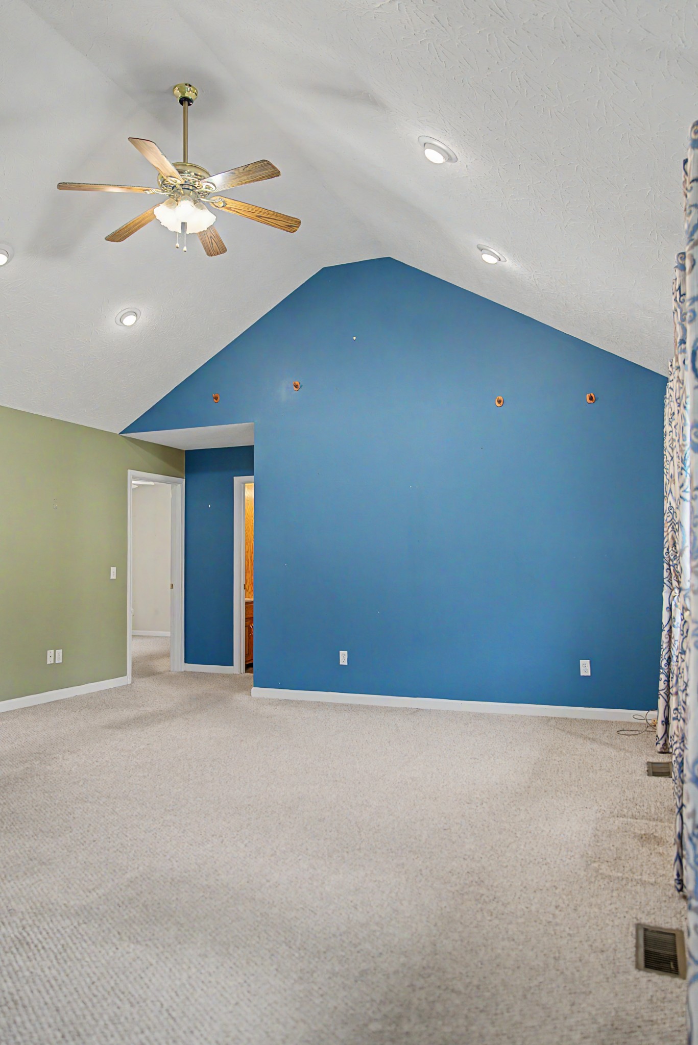 8229 Galen Road Lafayette, TN 37083 - Photo 4 of 24 Gallery Image 4