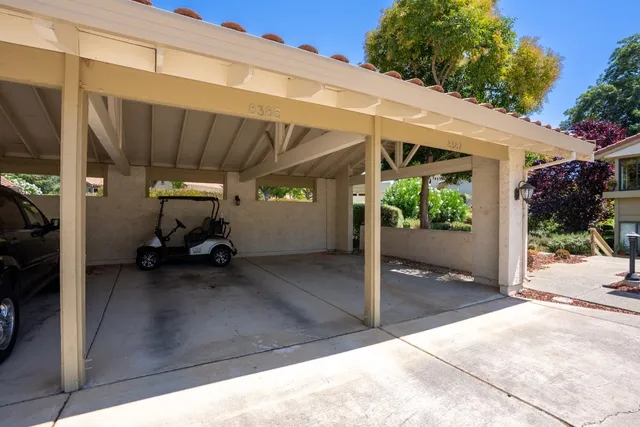 a view of a garage