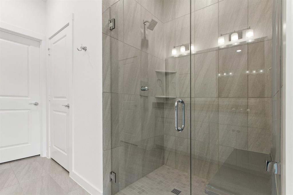 8513 Del Rio Trail Wylie, TX 75098 - Photo 26 of 34 022-8513DelRioTrail-Rowlett-TX-75089-PrimaryBathroom.jpg-SMALL