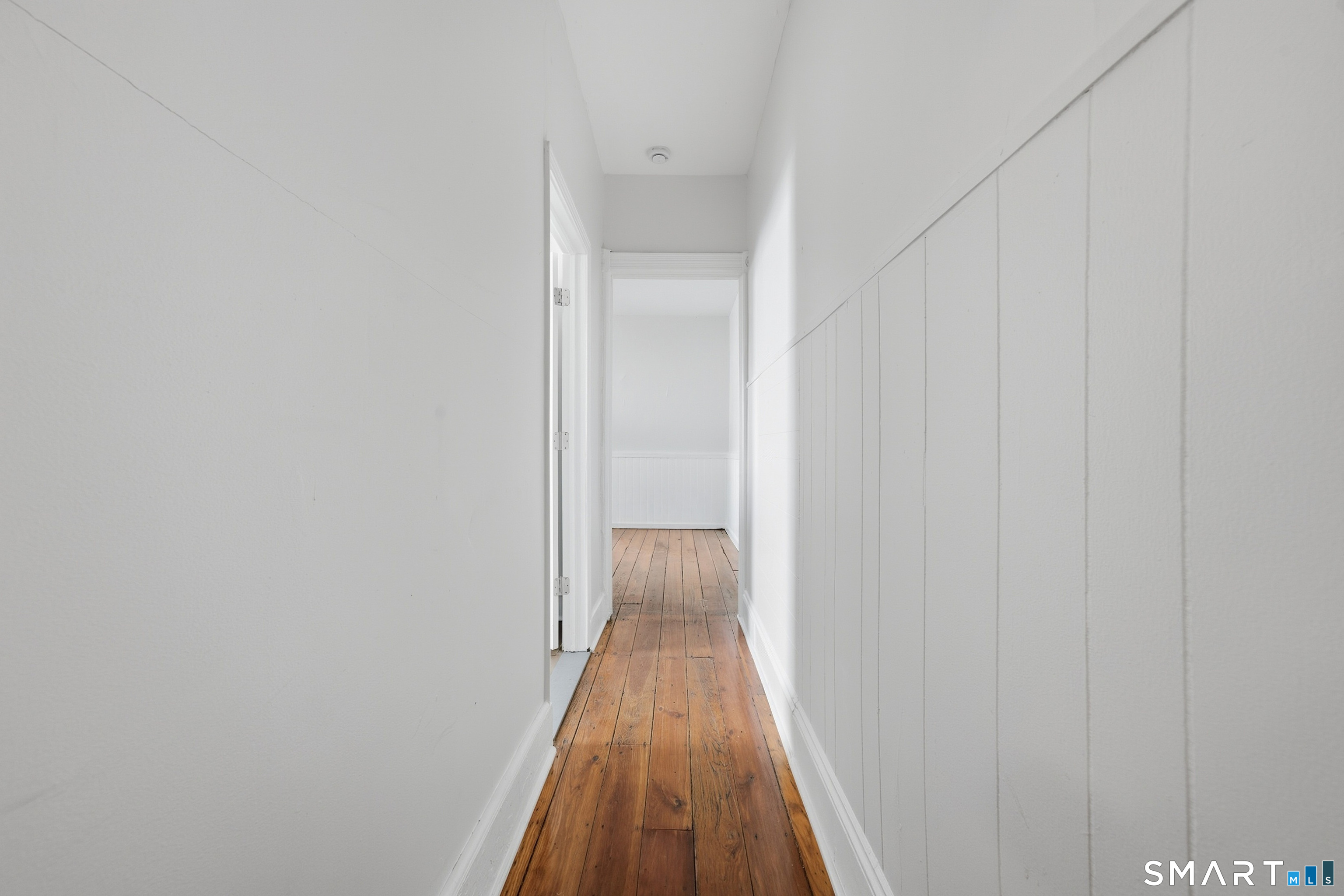 394 Gregory Street, Unit 4 Bridgeport, CT 06604 - Photo 8 of 16 Gallery Image 8