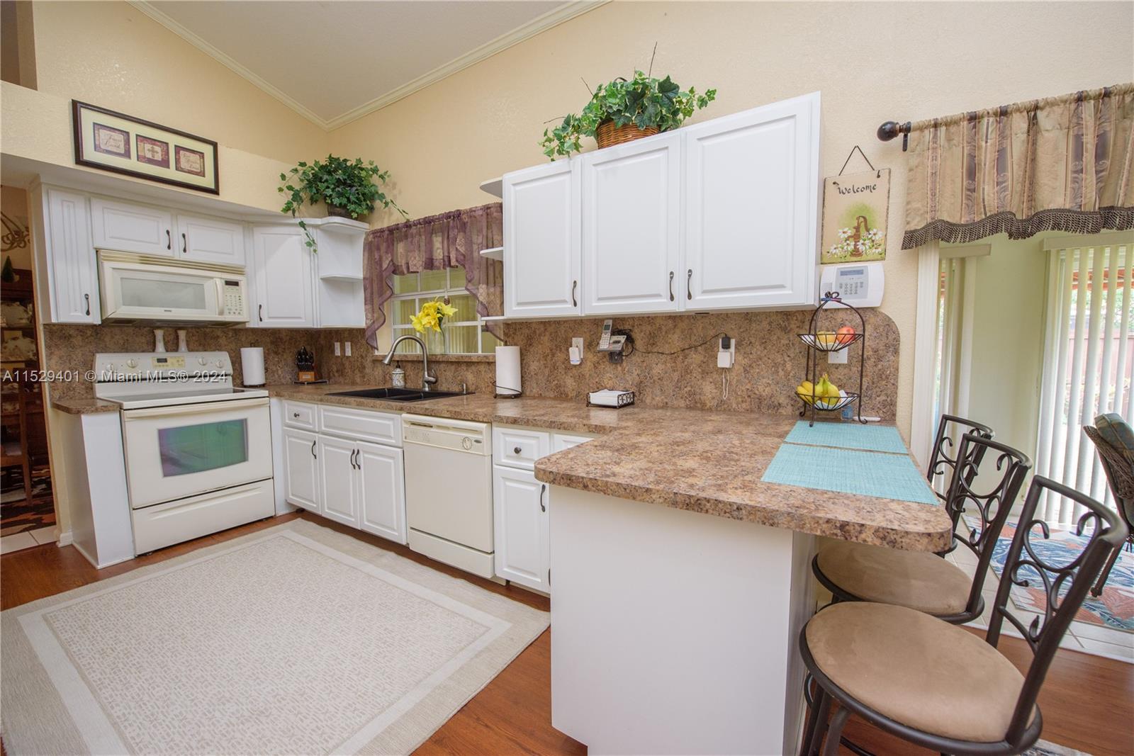 1712 Egret Road Homestead, FL 33035 - Photo 17 of 43 Gallery Image 17