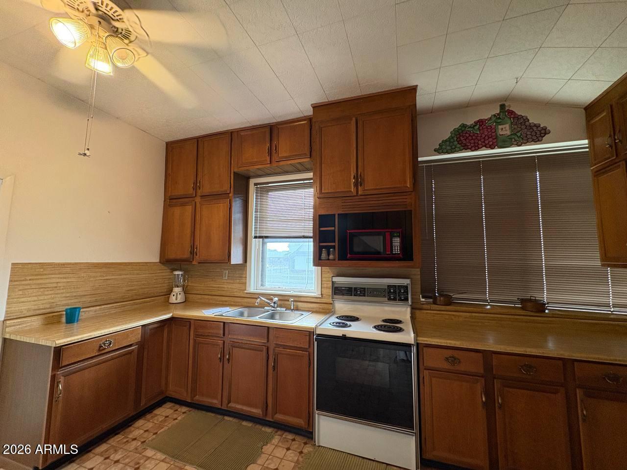 222 West Fourth Street Winslow, AZ 86047 - Photo 26 of 30 photo_72_2026-07-08_06-14-40