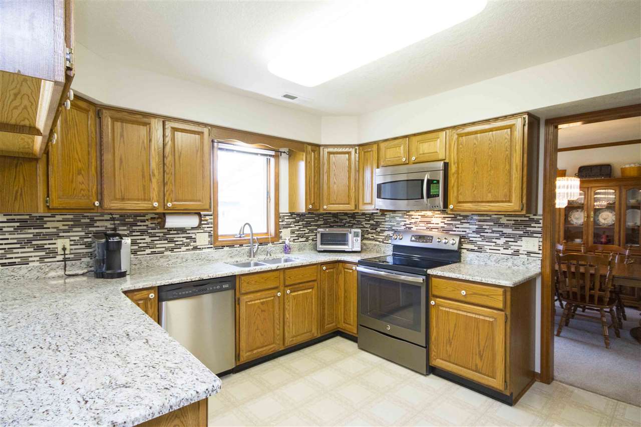 7922 Wind Ridge Lane Fort Wayne, IN 46815 - Photo 8 of 36 Gallery Image 8