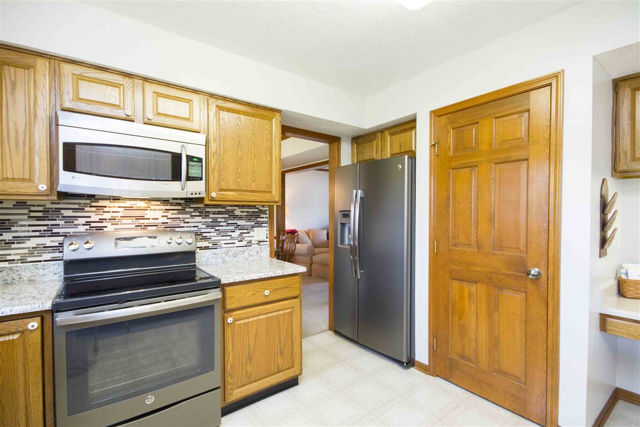 7922 Wind Ridge Lane Fort Wayne, IN 46815 - Photo 10 of 36 Gallery Image 10