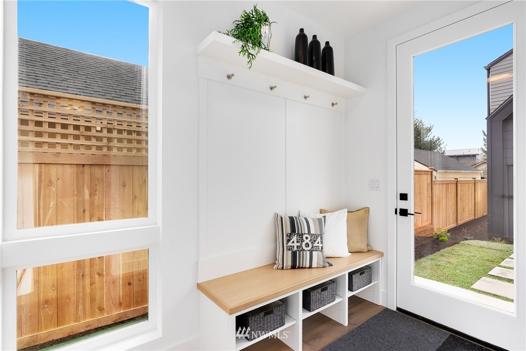 8513 4th Avenue Northeast Seattle, WA 98115 - Photo 12 of 33