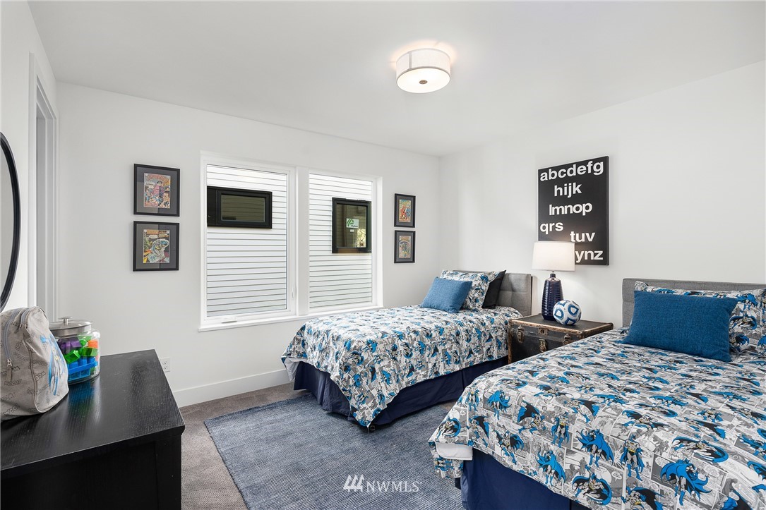 8513 4th Avenue Northeast Seattle, WA 98115 - Photo 16 of 33