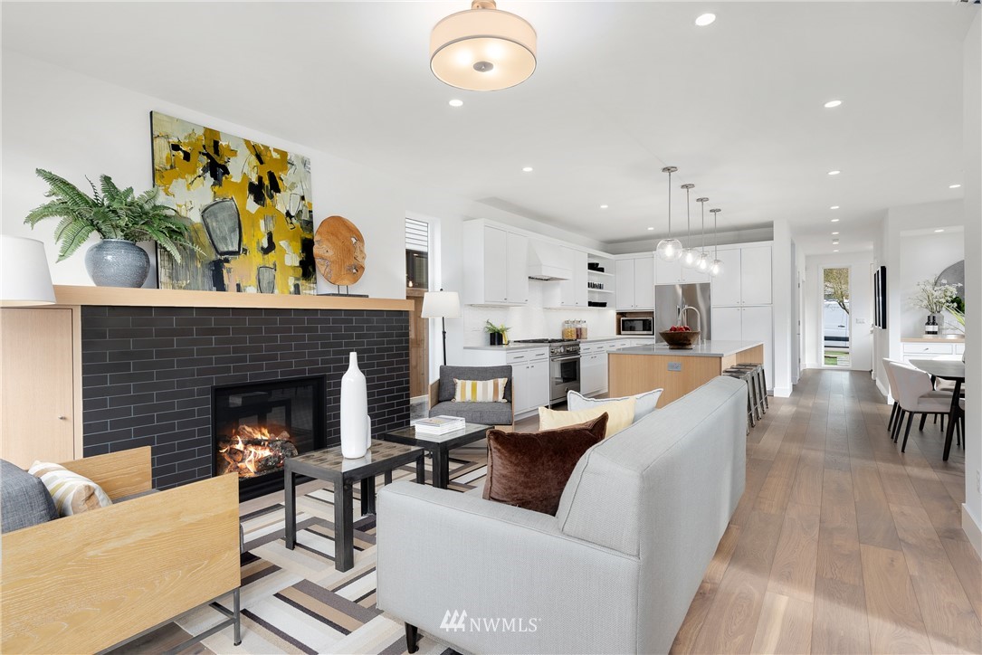 8513 4th Avenue Northeast Seattle, WA 98115 - Photo 8 of 33