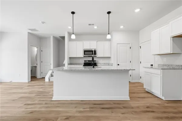 $2,300 | 299 Summit View Lane, Unit 5, Jasper, GA 30143