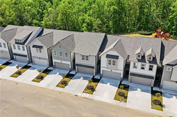 $2,300 | 299 Summit View Lane, Unit 5, Jasper, GA 30143