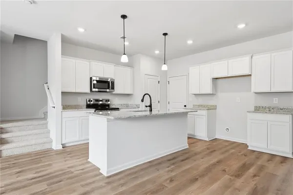 $2,300 | 299 Summit View Lane, Unit 5, Jasper, GA 30143