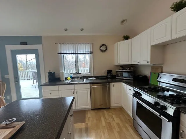 $649,000 | 608 Atlantic Highway, Northport, ME 04849