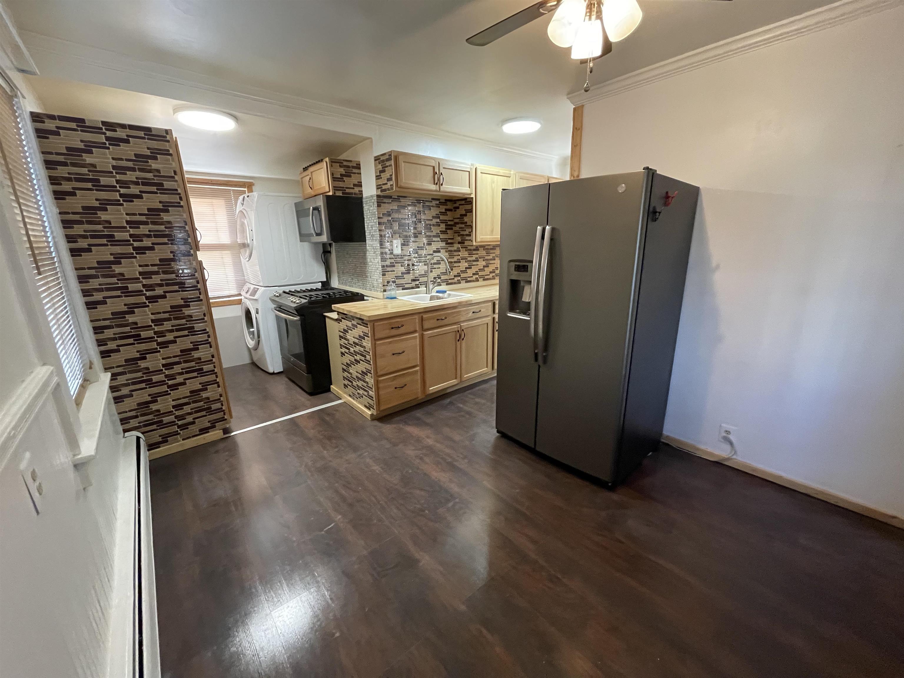 33 Lock Street, Unit A Nashua, NH 03064 - Photo 2 of 19
