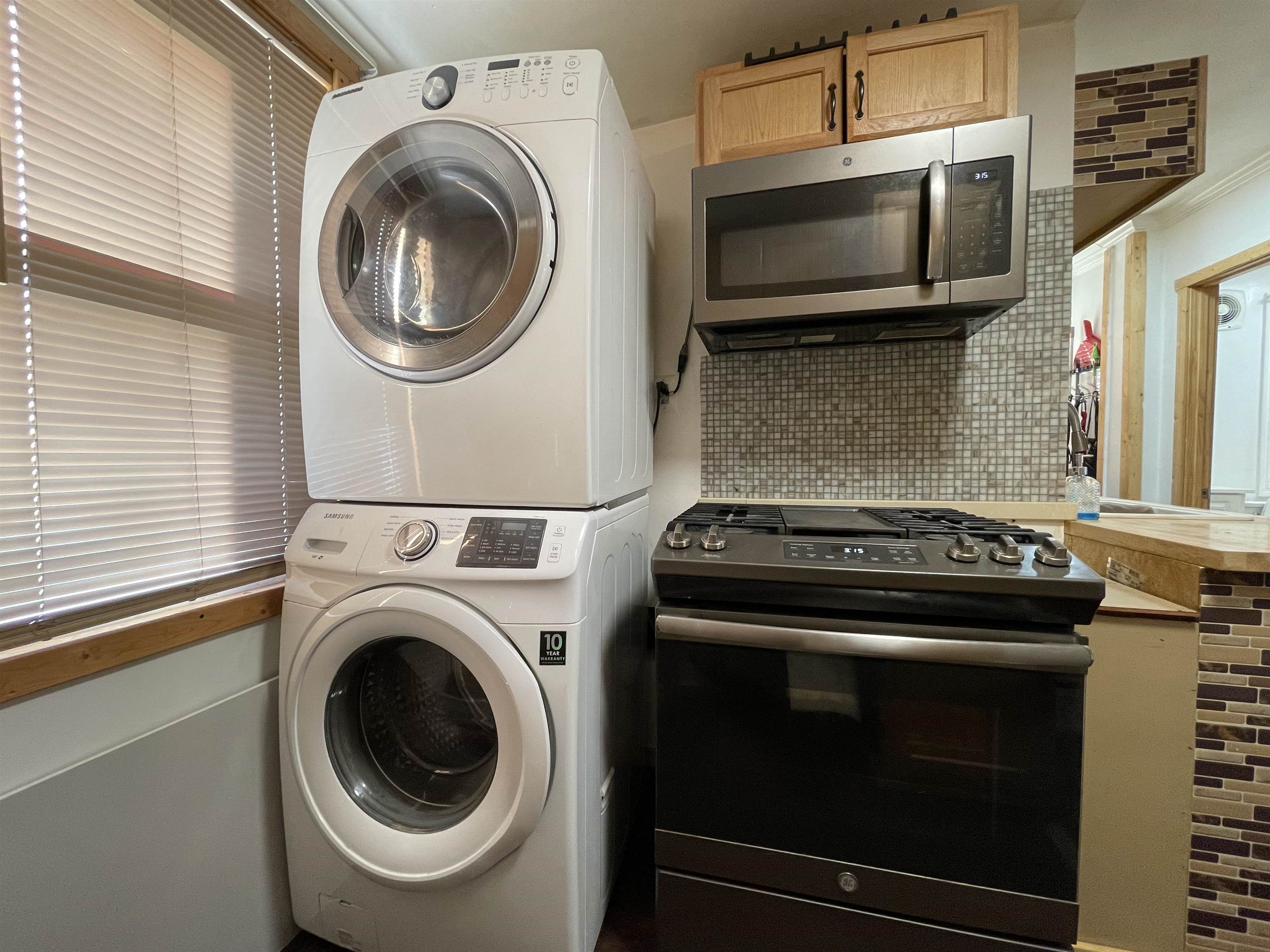 33 Lock Street, Unit A Nashua, NH 03064 - Photo 4 of 19