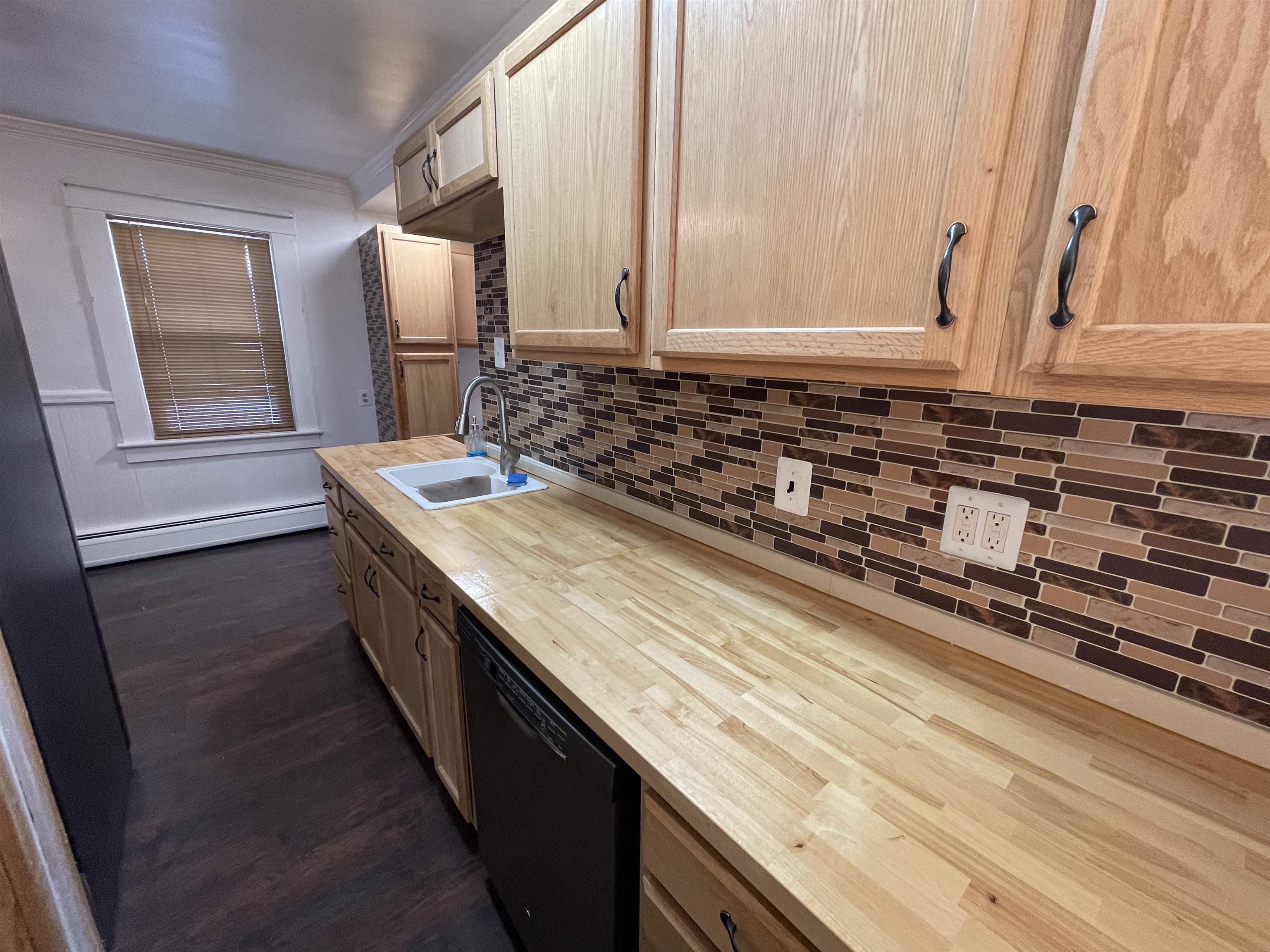 33 Lock Street, Unit A Nashua, NH 03064 - Photo 5 of 19