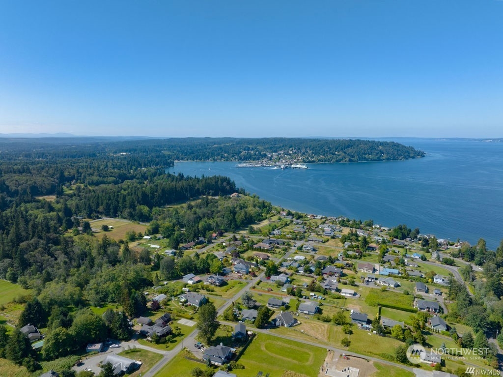 23398 Jefferson Point Road Northeast Kingston, WA 98346 - Photo 2 of 24 Gallery Image 2