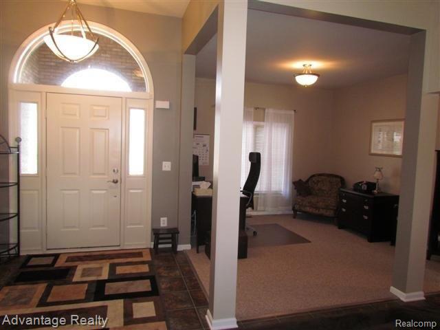 foyer (Small).jpg