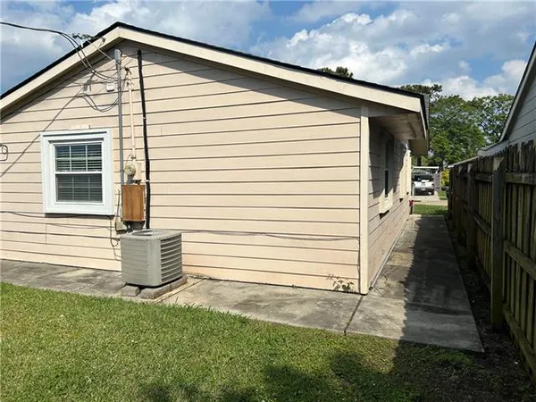 $275,000 | 3925 Arizona Avenue, Kenner, LA 70065