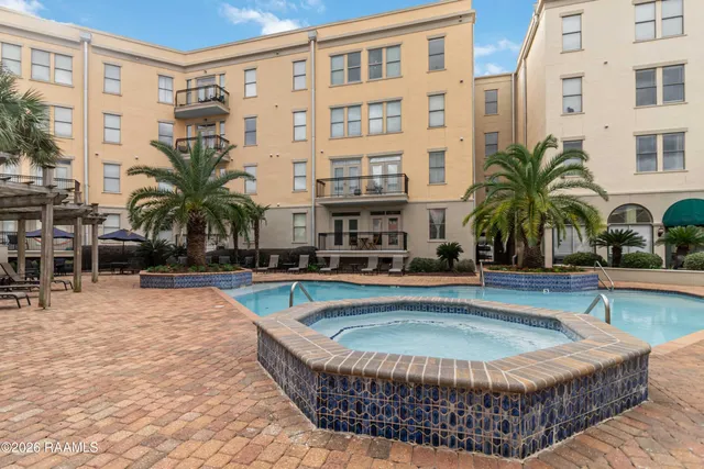 $260,000 | 201 Settlers Trace Boulevard, Unit 2405, Lafayette, LA 70508
