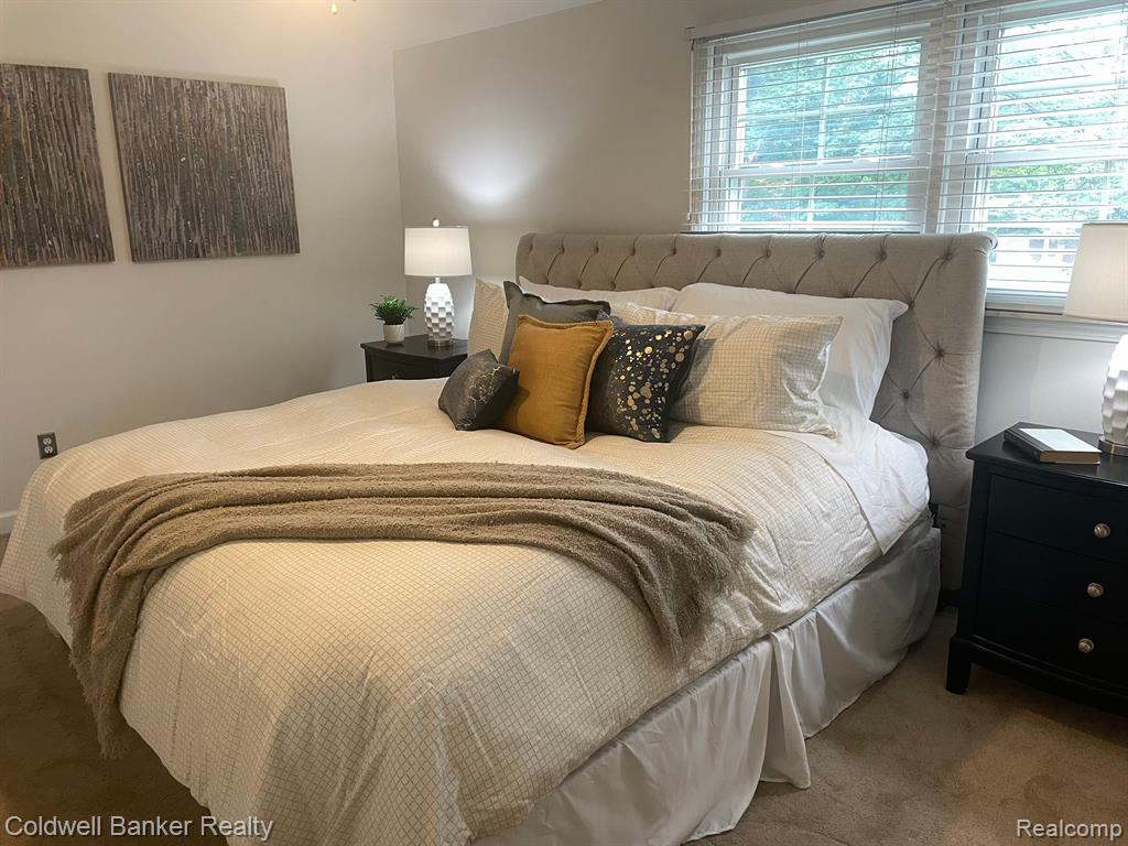 567 South Cranbrook Cross Road Bloomfield Hills, MI 48301 - Photo 23 of 35