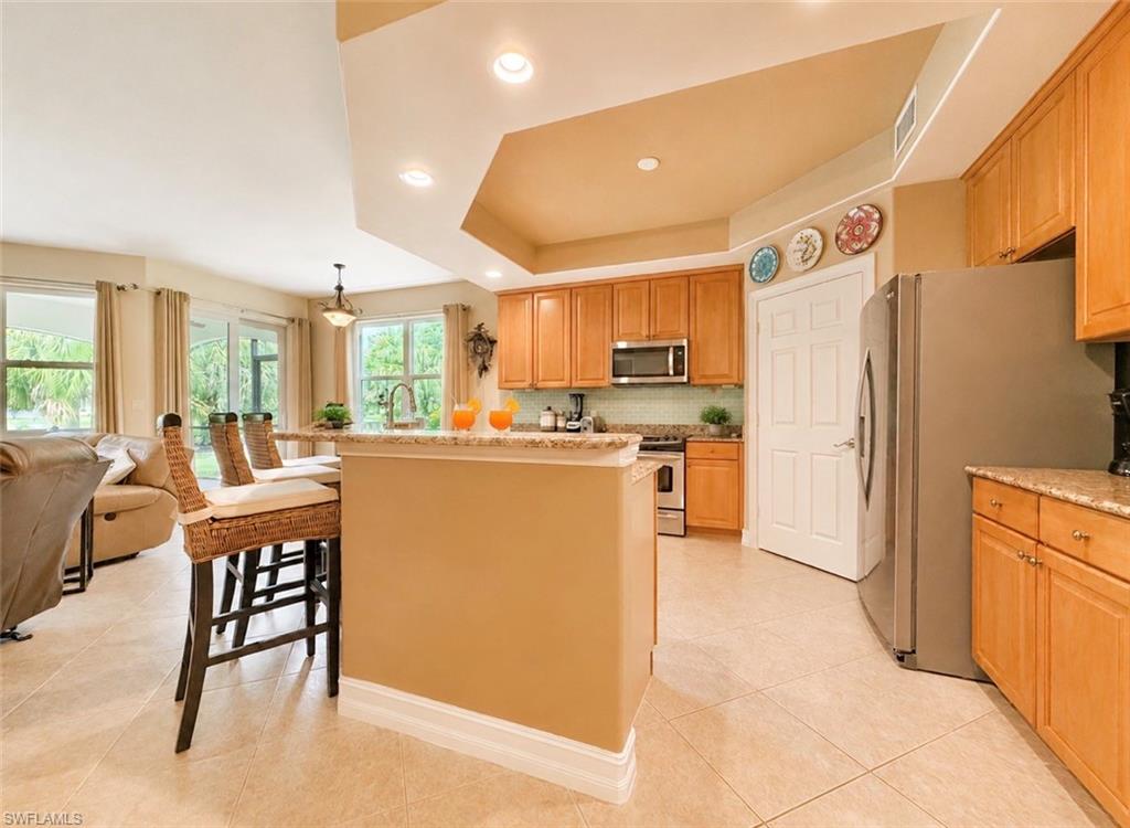 1277 Rialto Way, Unit 102 Naples, FL 34114 - Photo 16 of 34