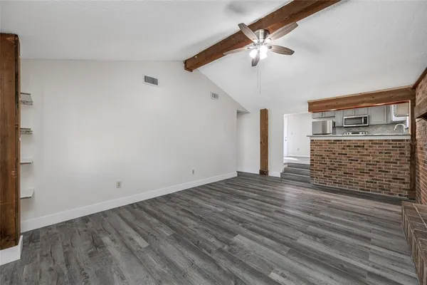 $2,000 | 18812 Carr Drive, Unit C, Lutz, FL 33559