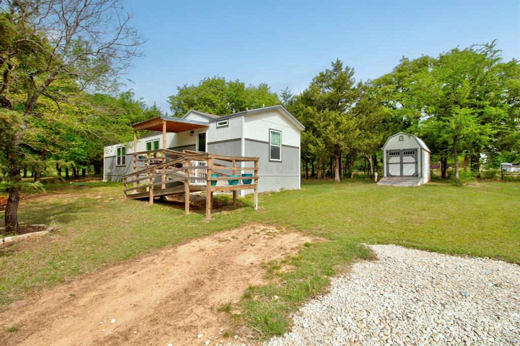 1024 Jordan Creek Road Collinsville, TX 76233 - Photo 34 of 40 961sqft. Single wide - 2 bed 2 bath!