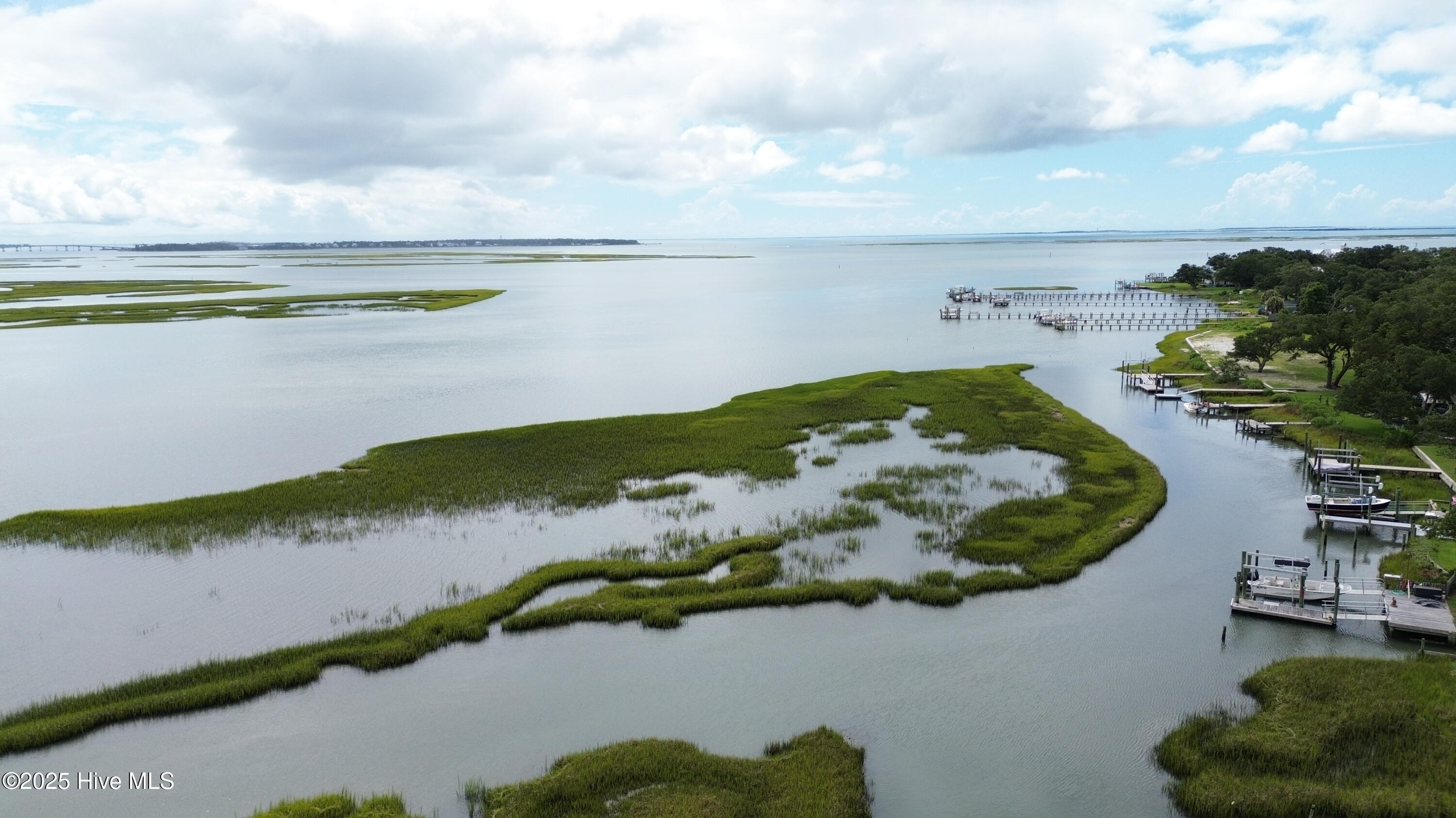107 Lennoxville Point Road Beaufort, NC 28516 - Photo 7 of 47 DJI_0010