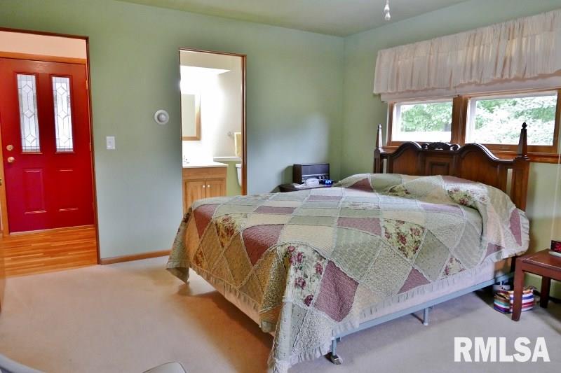 203 Locust Street Washington, IL 61571 - Photo 16 of 32 Gallery Image 16