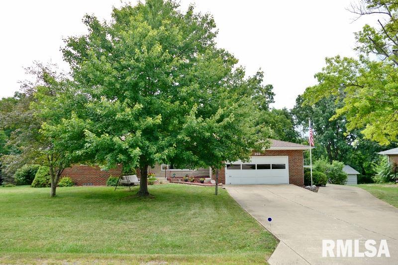 203 Locust Street Washington, IL 61571 - Photo 2 of 32 Gallery Image 2