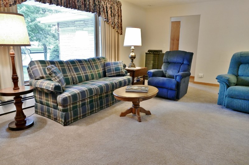 203 Locust Street Washington, IL 61571 - Photo 6 of 32 Gallery Image 6