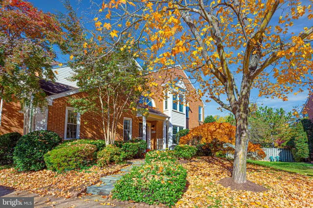 $870,000 | 1824 Duffield Lane, Alexandria, VA 22307