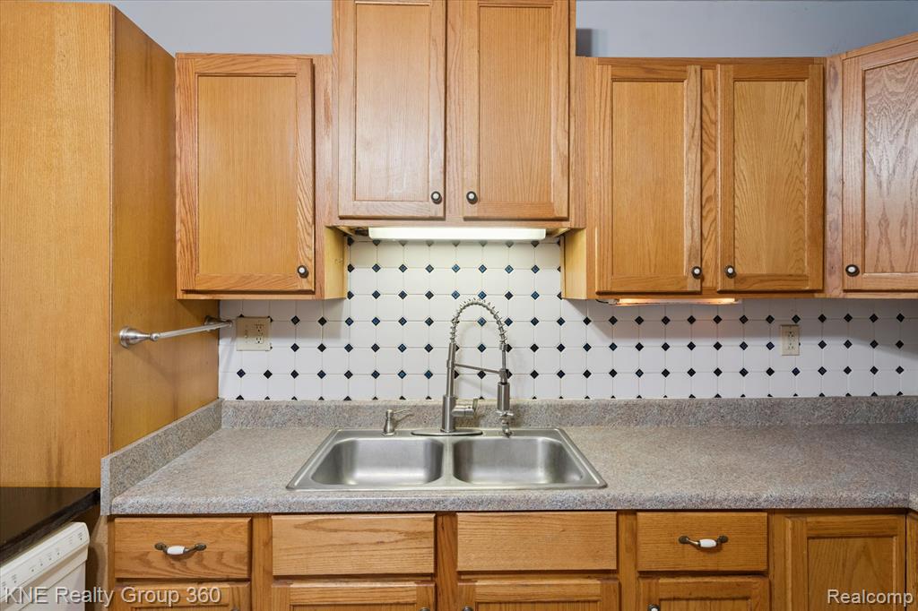 2009 South Canal Road Eaton Rapids, MI 48827 - Photo 15 of 47 Gallery Image 15