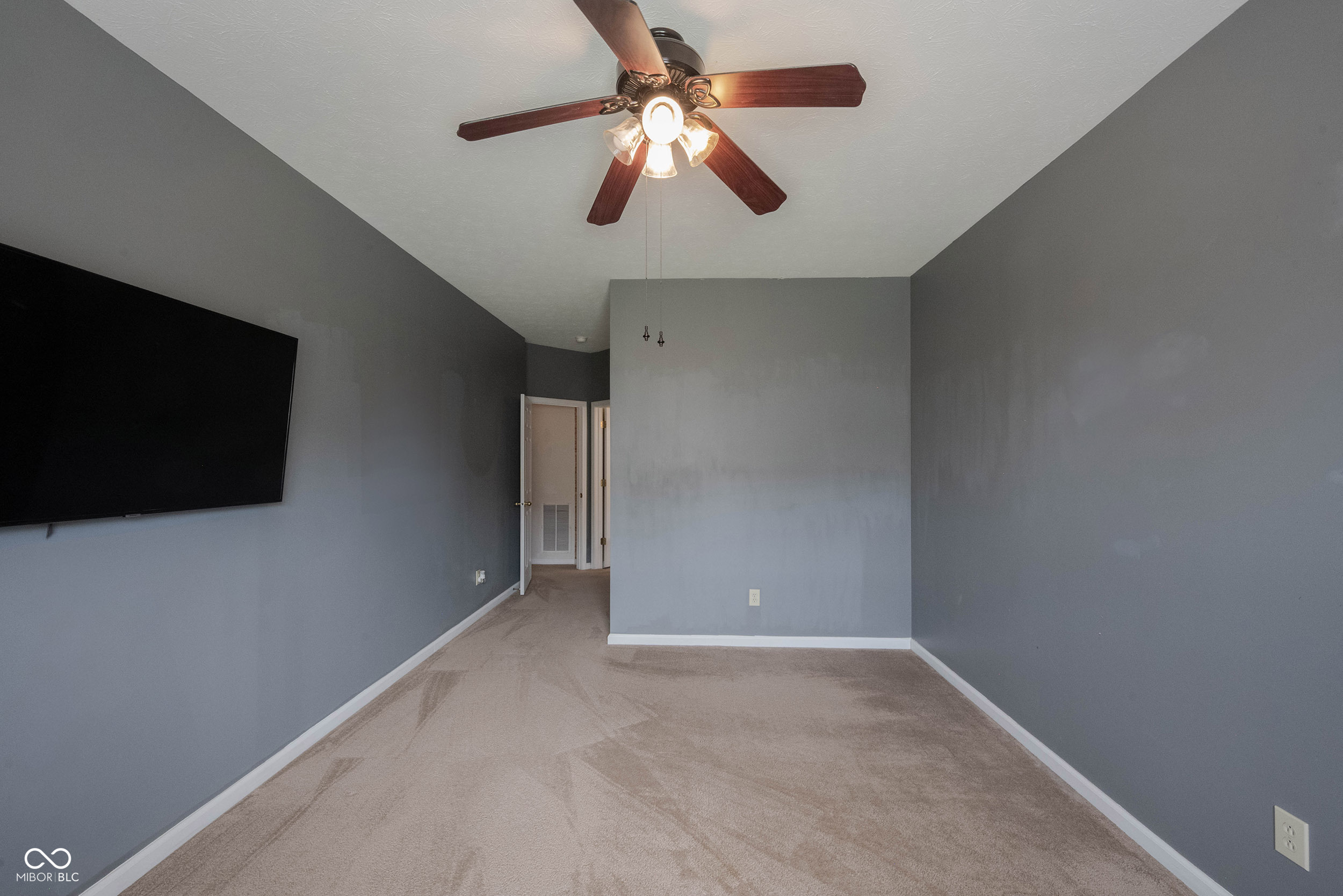 12237 Packers Avenue Fishers, IN 46037 - Photo 15 of 36