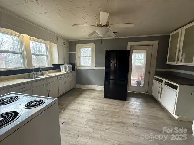 $149,900 | 712 Griffin Avenue Northwest, Valdese, NC 28690