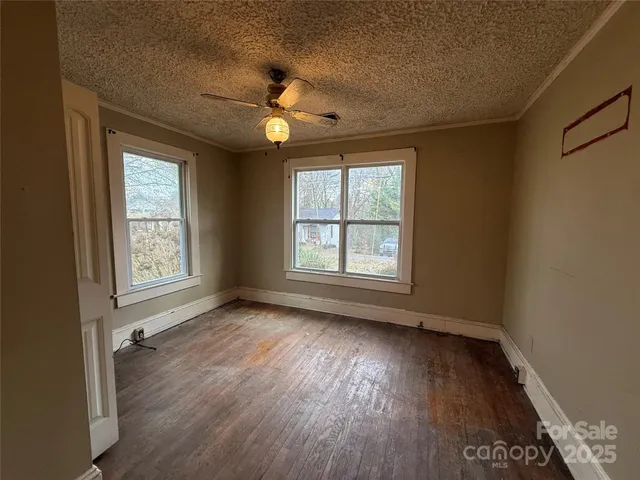 $149,900 | 712 Griffin Avenue Northwest, Valdese, NC 28690