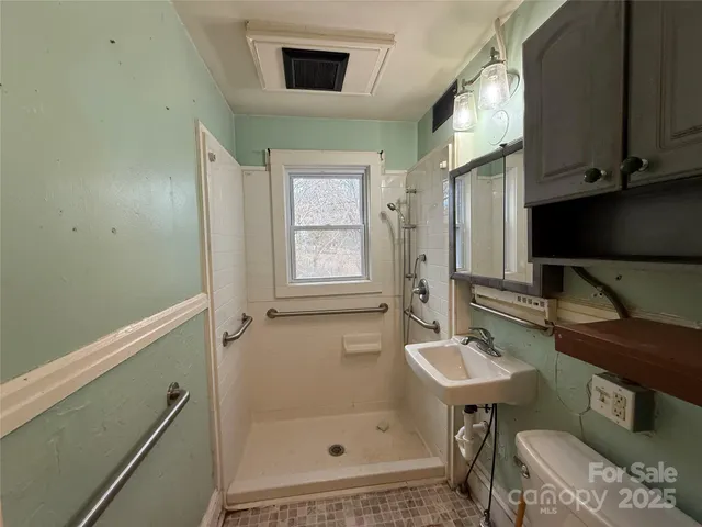 $149,900 | 712 Griffin Avenue Northwest, Valdese, NC 28690