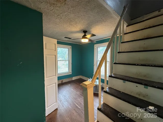 $149,900 | 712 Griffin Avenue Northwest, Valdese, NC 28690