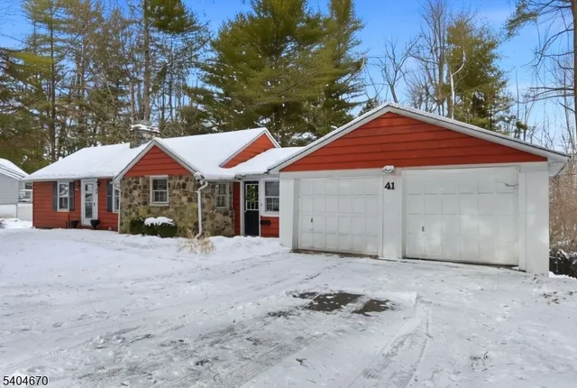 $485,000 | 41 Summit Road, Sparta, NJ 07871