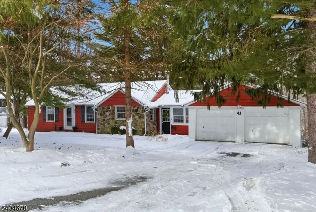 $485,000 | 41 Summit Road, Sparta, NJ 07871