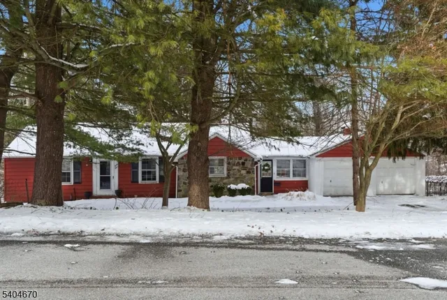 $485,000 | 41 Summit Road, Sparta, NJ 07871