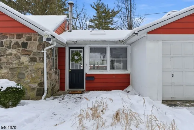 $485,000 | 41 Summit Road, Sparta, NJ 07871