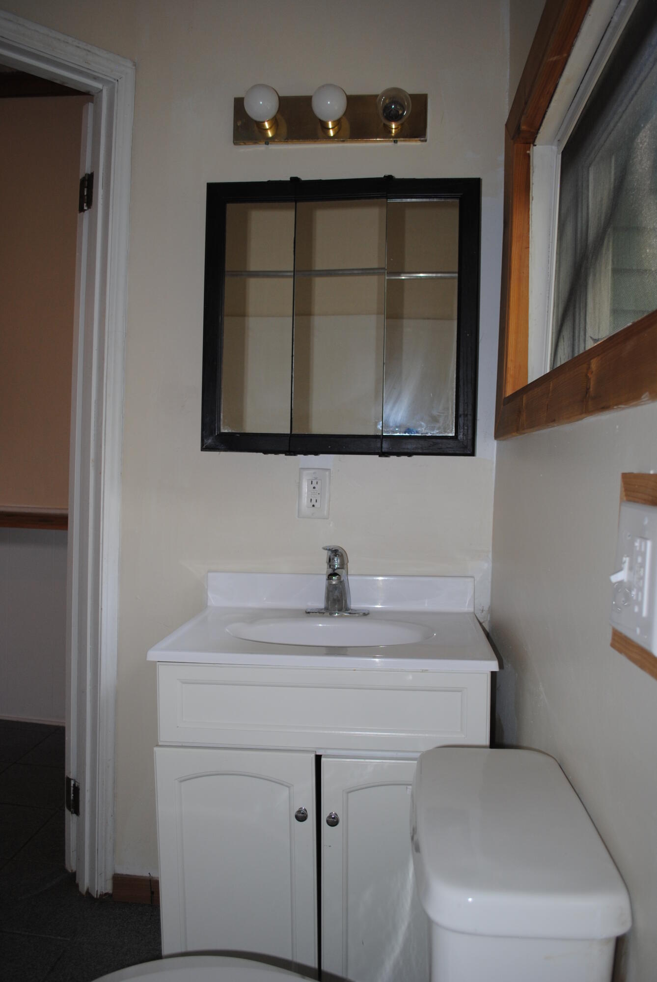 502 Locust Street Kalamazoo, MI 49007 - Photo 13 of 16 DSC_1556