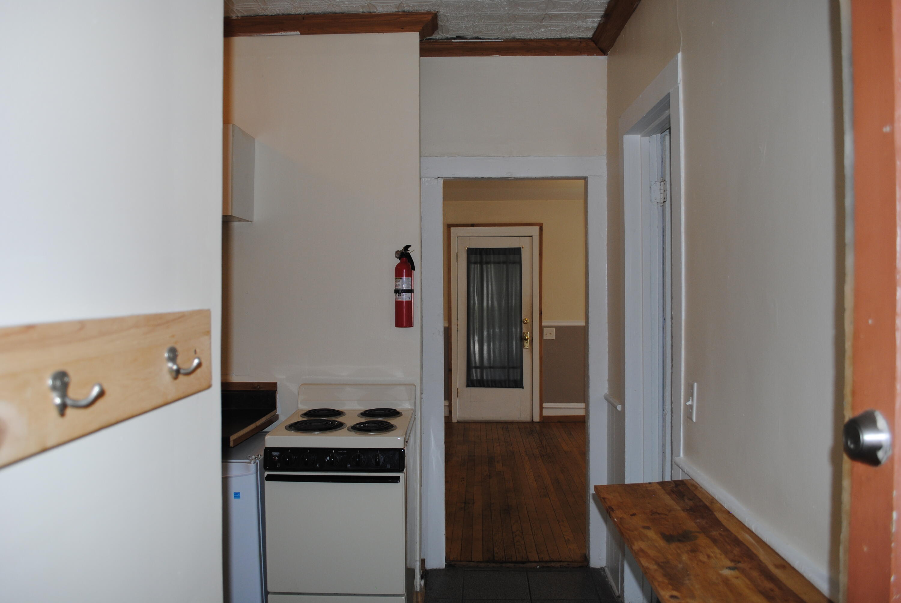 502 Locust Street Kalamazoo, MI 49007 - Photo 15 of 16 DSC_1572