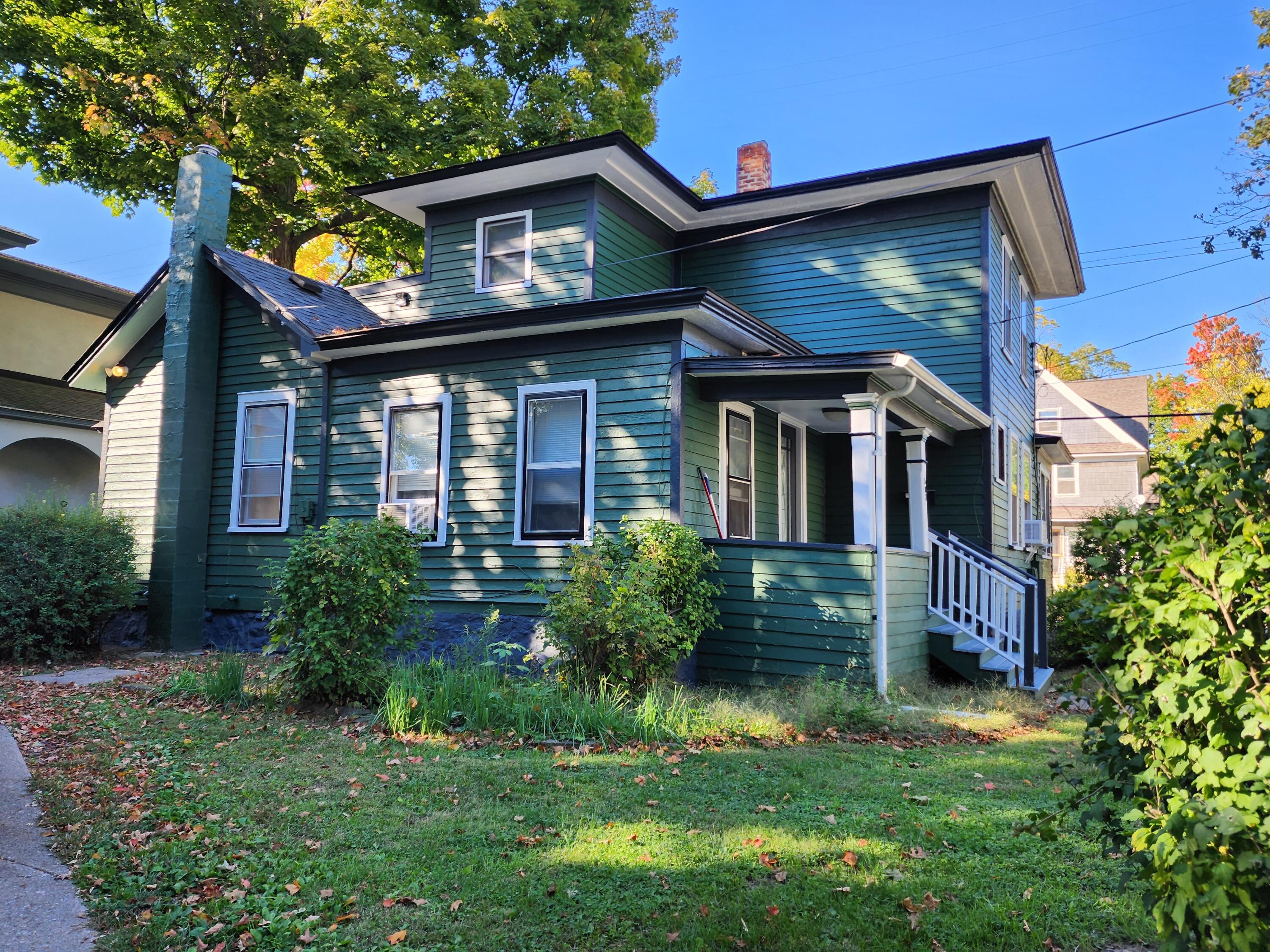 502 Locust Street Kalamazoo, MI 49007 - Photo 4 of 16 20221004_163229