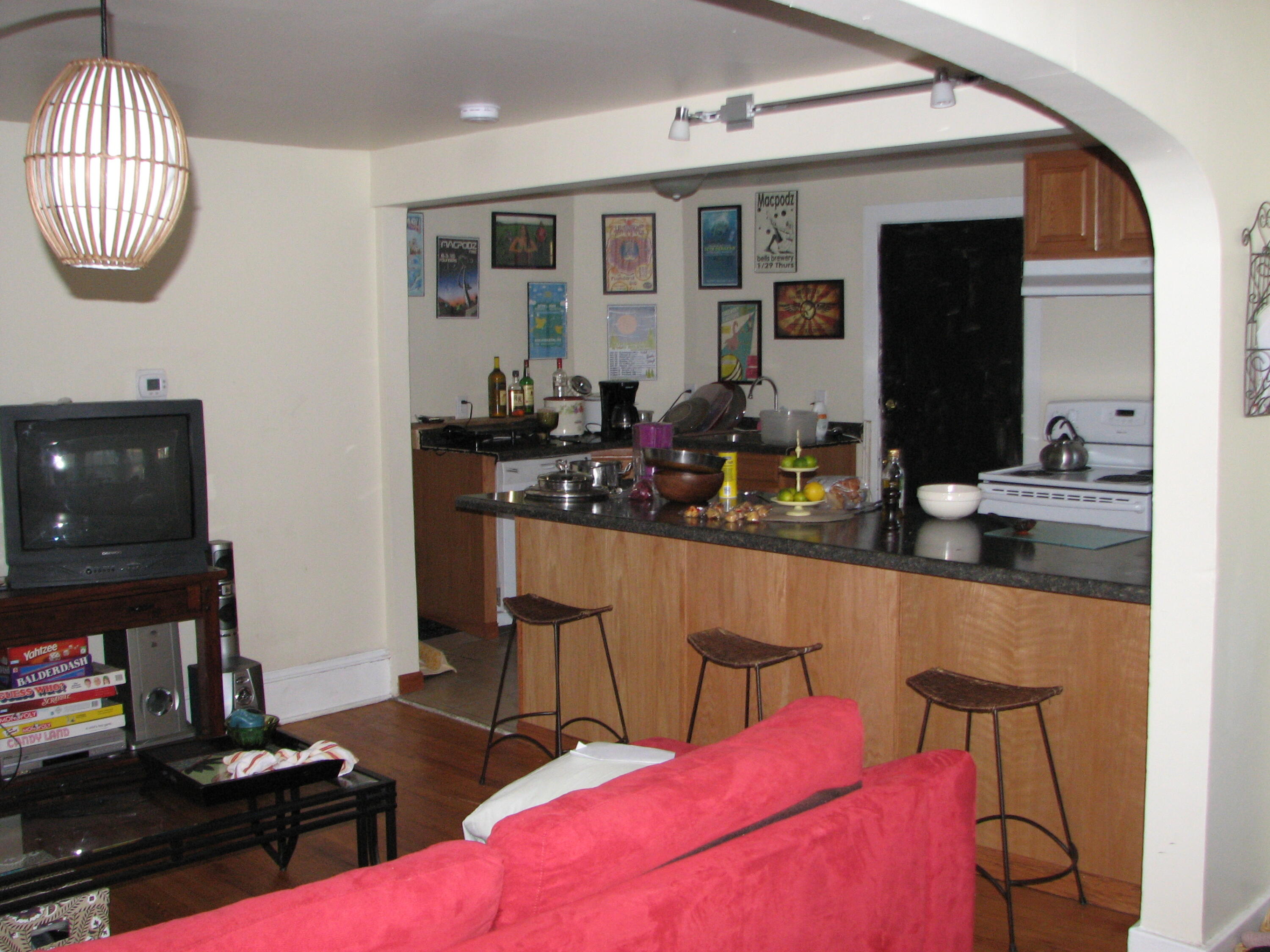 502 Locust Street Kalamazoo, MI 49007 - Photo 5 of 16 IMG_9771
